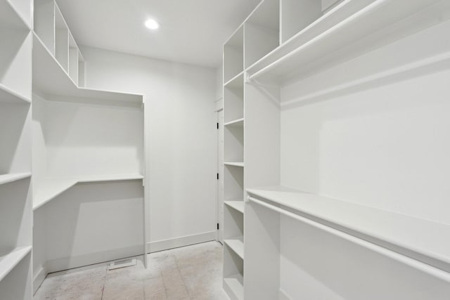 view of spacious closet