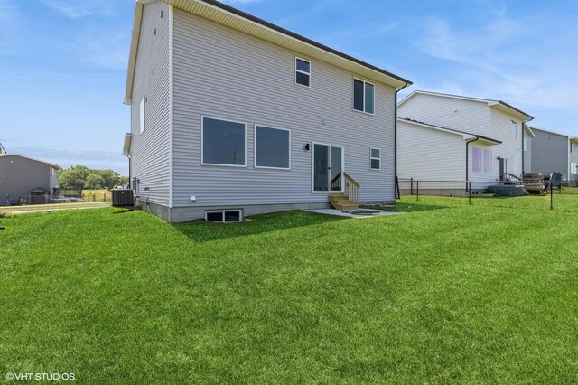 6918 SE 7th Ave, Pleasant Hill, IA 50327 - back of property featuring entry steps
