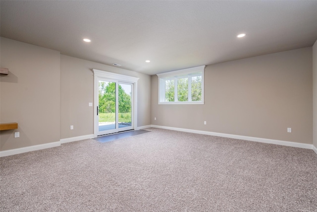 empty room featuring carpet