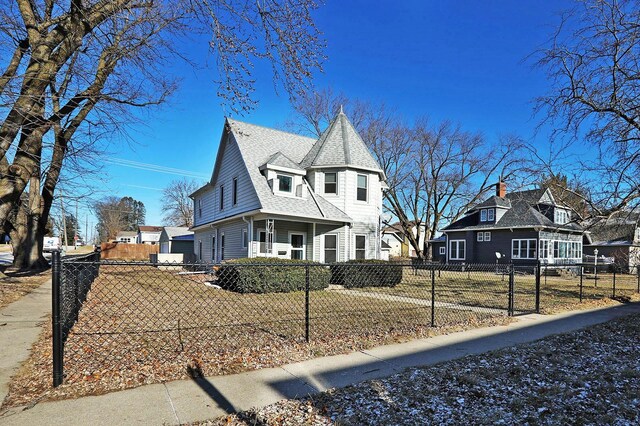 view of side of property