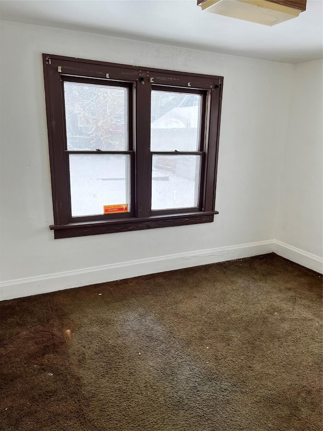 view of carpeted spare room