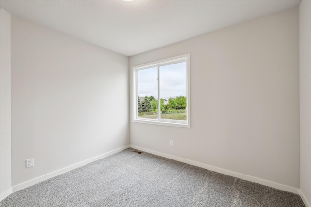 632 34th St SE, Altoona, IA 50009 - carpeted empty room featuring baseboards