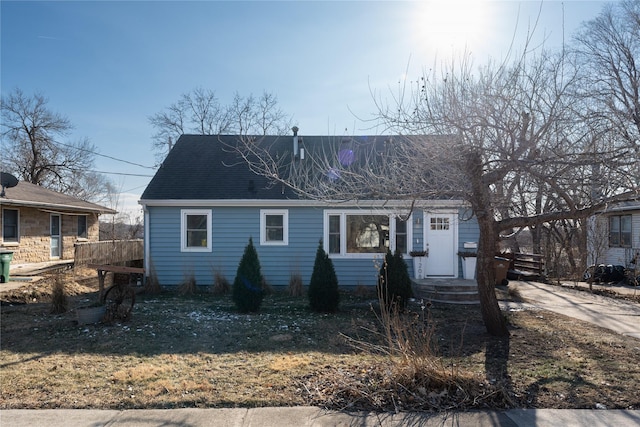 view of front of property