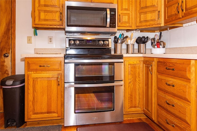 kitchen featuring stainless steel appliances