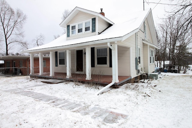 view of front of house featuring a porch