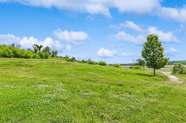 2391 Carver Rd, Winterset, IA 50273