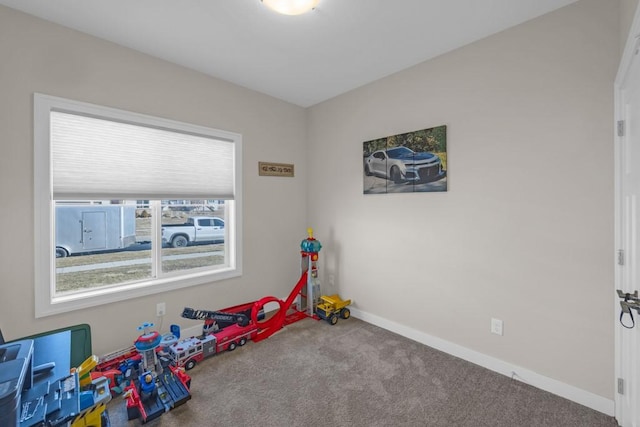 game room featuring carpet