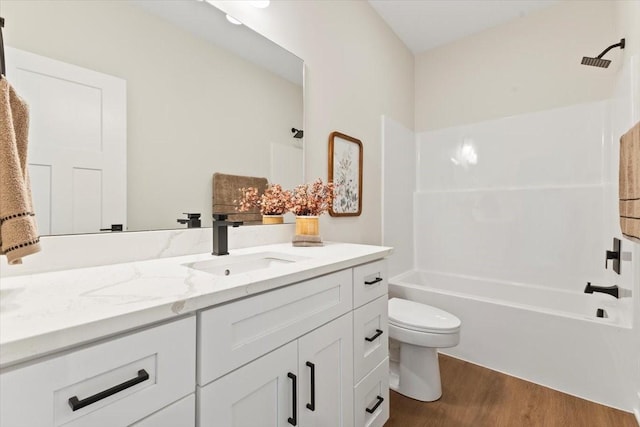 1902 16th Cir SE, Altoona, IA 50009 - full bath featuring vanity, wood finished floors, and bathing tub / shower combination