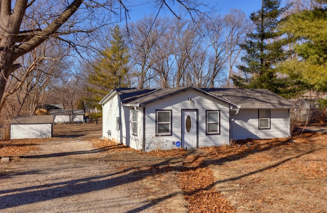 view of front of property