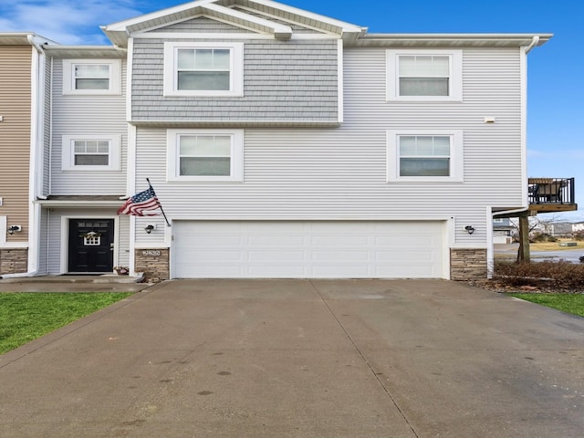 view of front of property featuring a garage