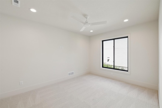 10430 Thorne Dr, West Des Moines, IA 50266 - unfurnished room with light colored carpet, recessed lighting, and a ceiling fan