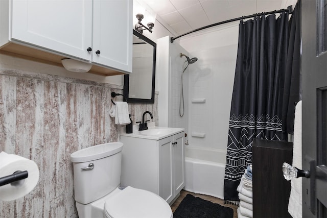 full bathroom with vanity, toilet, and shower / bath combo