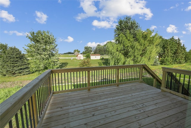 3423 5th Ave SE, Altoona, IA 50009 - wooden terrace featuring a yard and an outbuilding
