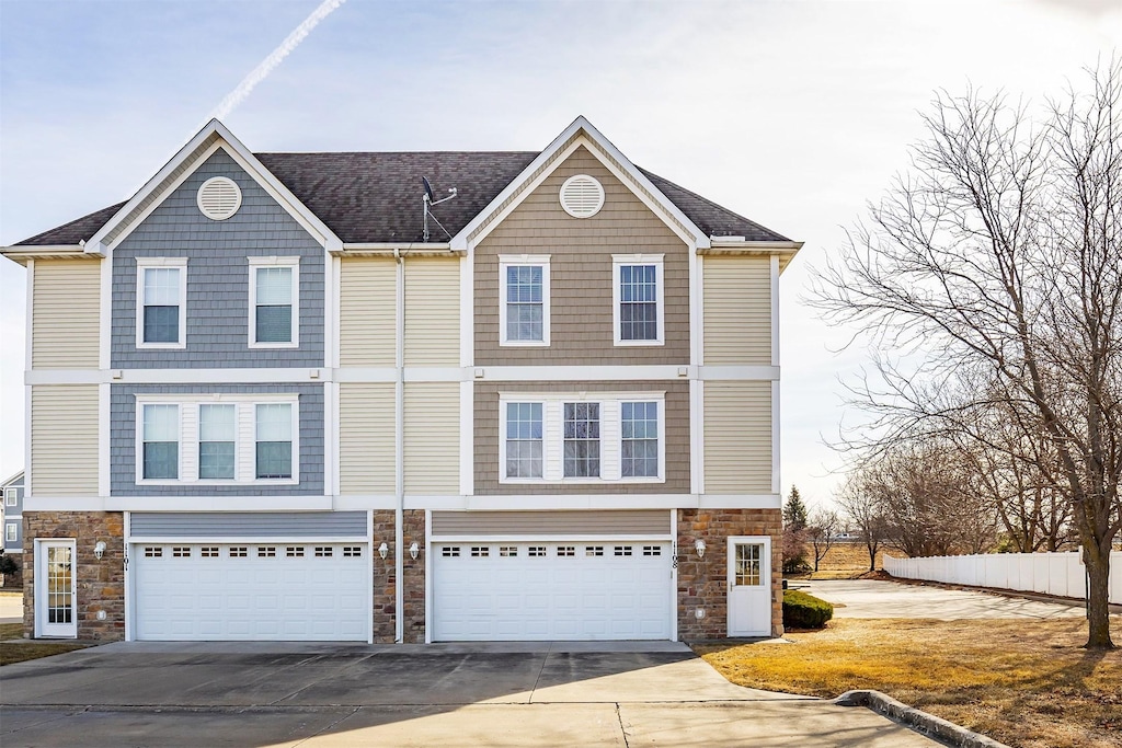 view of front of house featuring a garage