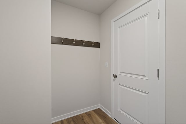 1835 Tuscany Dr SE, Altoona, IA 50009 - mudroom featuring wood finished floors and baseboards