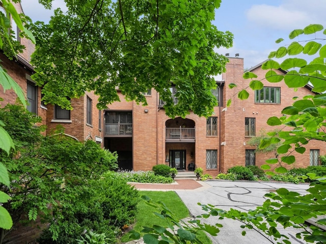 view of building exterior