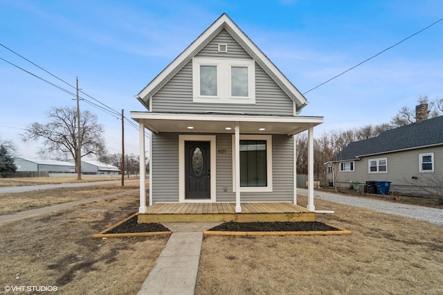 bungalow-style home with covered porch