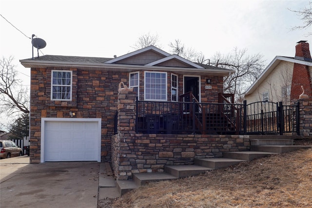 view of front of home featuring a garage