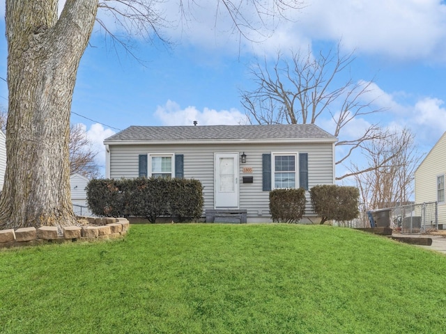 view of front of home with a front yard