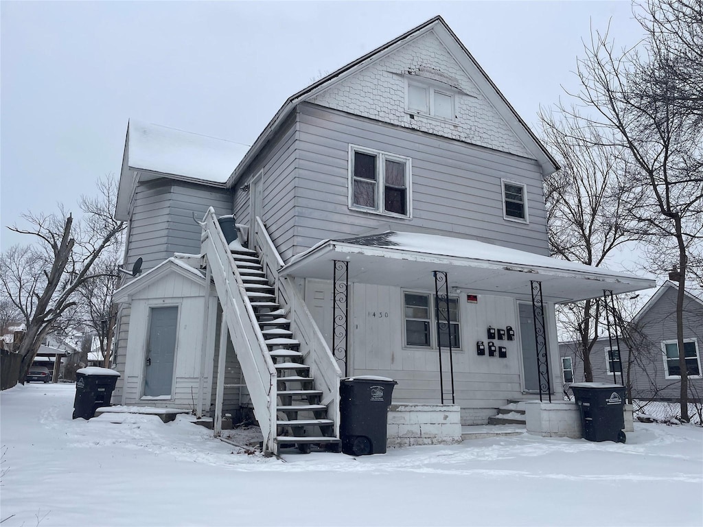 view of front of home with covered porch