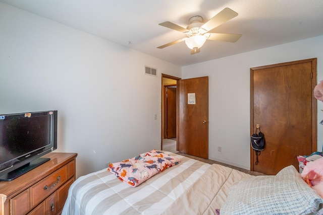 bedroom featuring ceiling fan