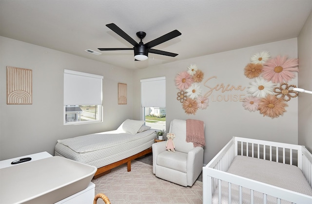 bedroom with ceiling fan