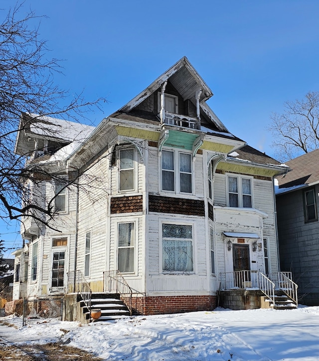 view of front of property