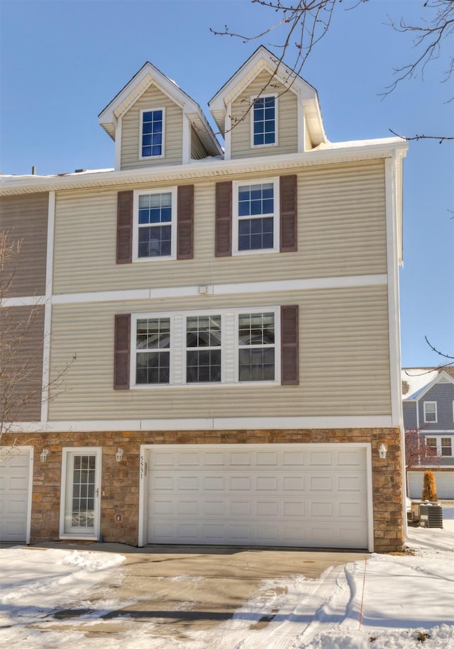 view of front of house featuring a garage