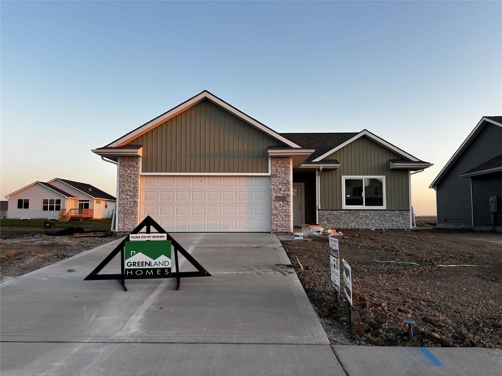 1380 Locust St, Waukee, IA 50263 - photo 1