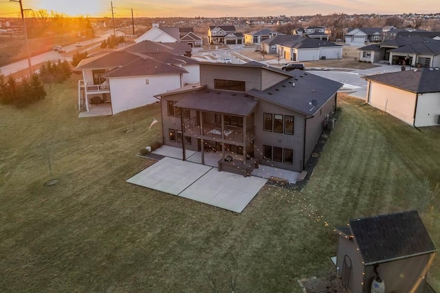 bird's eye view with a residential view