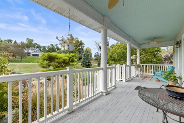 1905 W Olive St, Marshalltown, IA 50158 - porch with ceiling fan