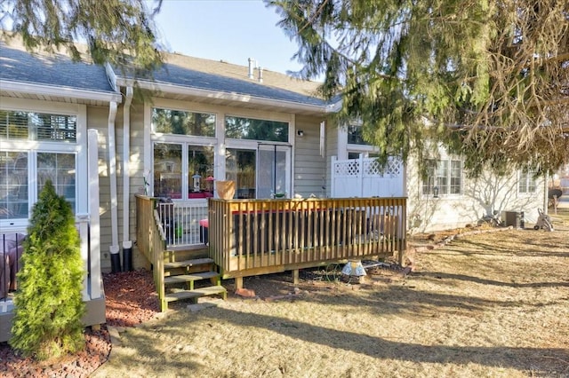 2801 Ep True Pkwy Unit 1005, West Des Moines, IA 50265 - view of front of house with a deck and a shingled roof