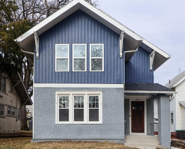 view of front of property featuring stucco siding