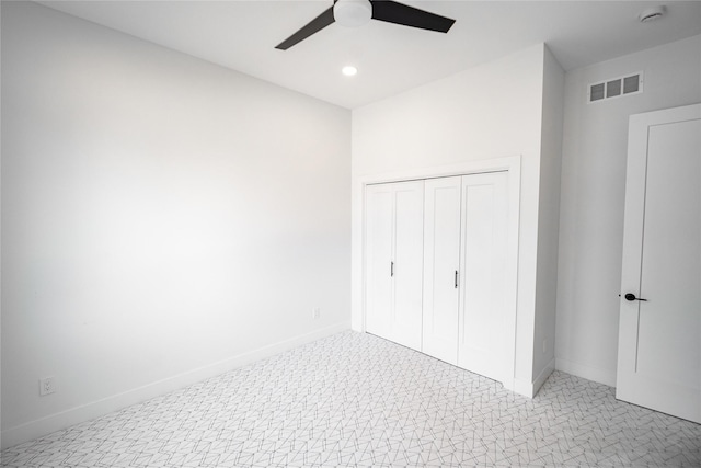 unfurnished bedroom with baseboards, visible vents, light colored carpet, ceiling fan, and recessed lighting