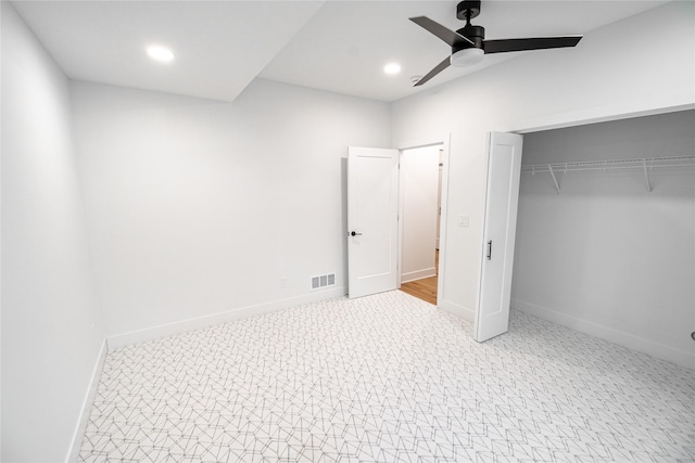 unfurnished bedroom with recessed lighting, a ceiling fan, visible vents, baseboards, and a closet