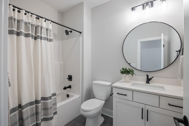 bathroom with baseboards, vanity, toilet, and shower / bath combo with shower curtain