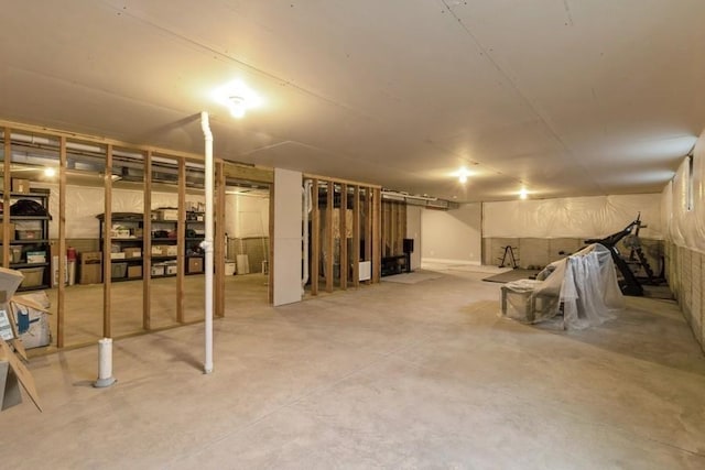 view of unfinished basement