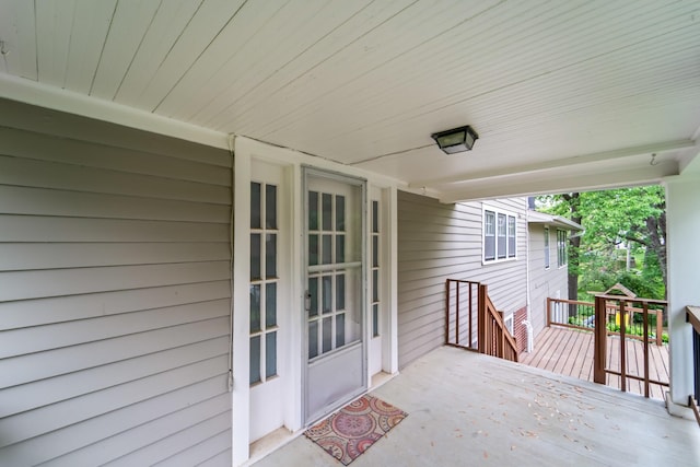 6015 Waterbury Cir, Des Moines, IA 50312 - view of wooden deck