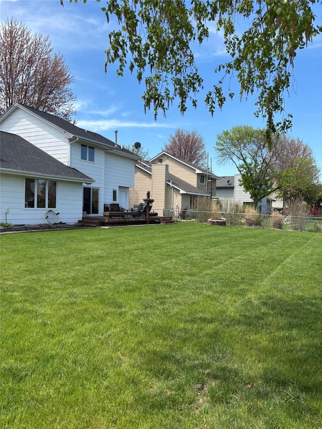 8001 Brookview Dr, Urbandale, IA 50322 - view of yard