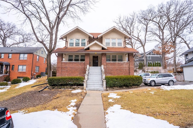 view of front facade with brick siding