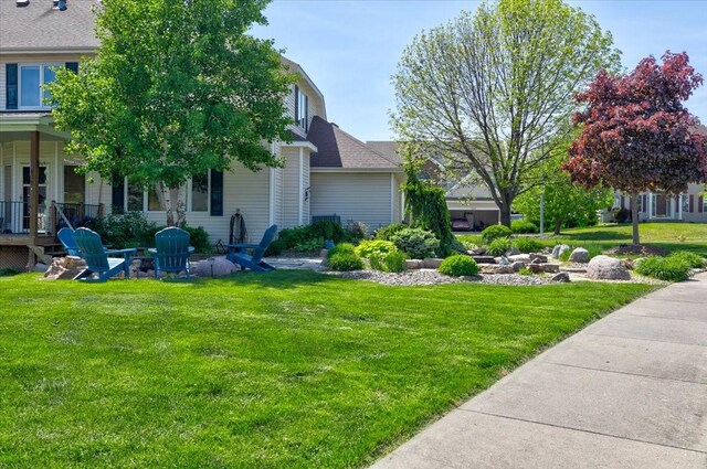 7087 Hillcrest Ct, Johnston, IA 50131 - view of green lawn