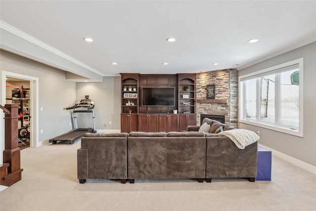 living area with baseboards, crown molding, and light colored carpet