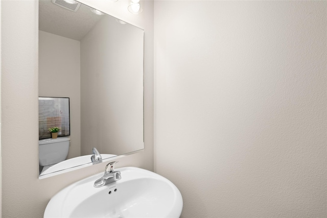 1506 E Girard Ave, Indianola, IA 50125 - bathroom with a sink