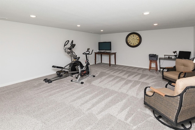 workout area with carpet, recessed lighting, and baseboards