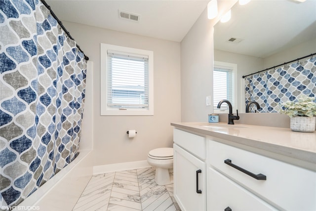 full bath featuring visible vents, baseboards, toilet, and vanity