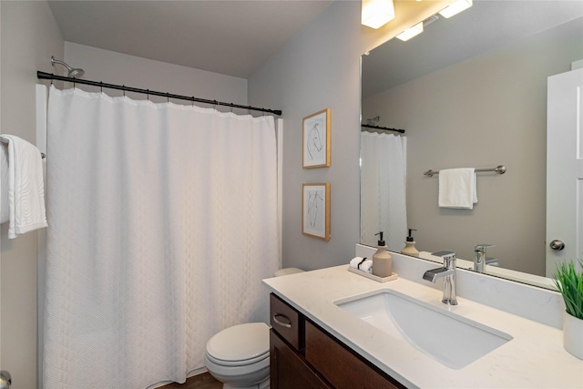 104 Mcpherson St, Boone, IA 50036 - full bath featuring vanity and a shower with curtain