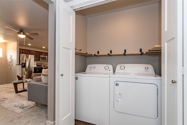 104 Mcpherson St, Boone, IA 50036 - washroom featuring washing machine and clothes dryer, a ceiling fan, and recessed lighting