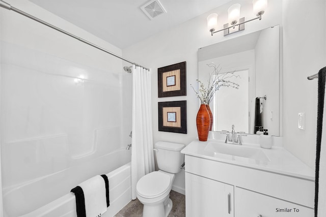 bathroom with toilet, shower / tub combo with curtain, vanity, and baseboards