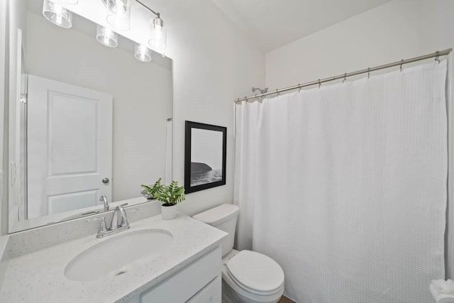 125 NW Rolling Cir, Waukee, IA 50263 - full bathroom featuring vanity and a shower with curtain