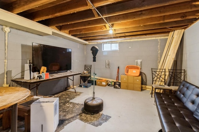 807 Virginia Ave, Des Moines, IA 50315 - view of basement
